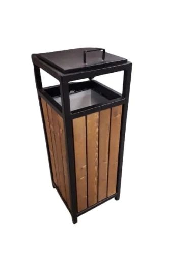 Kosz na śmieci z klapą.jpg